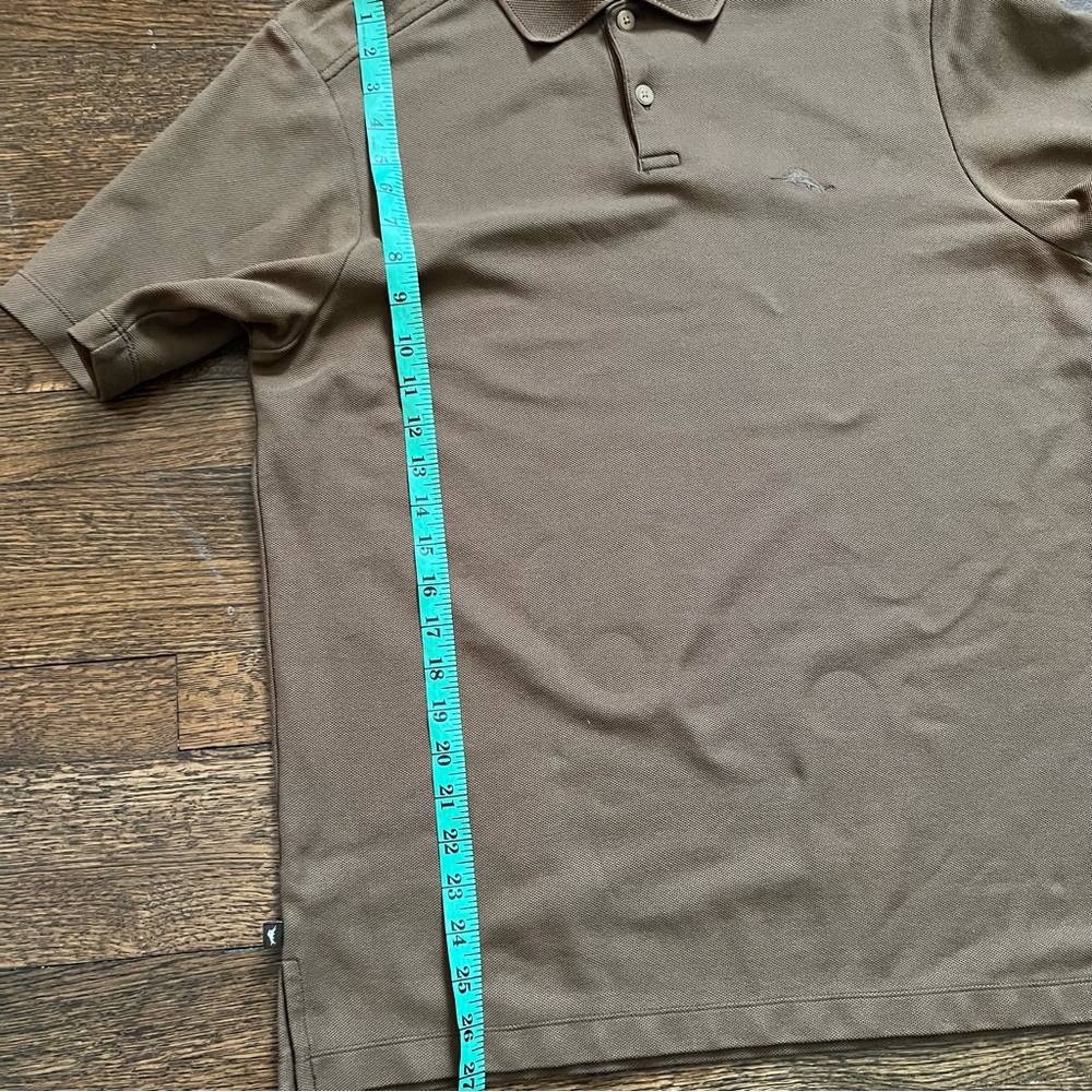 Tommy Bahama size medium brown polo style shirt - Picture 6 of 6